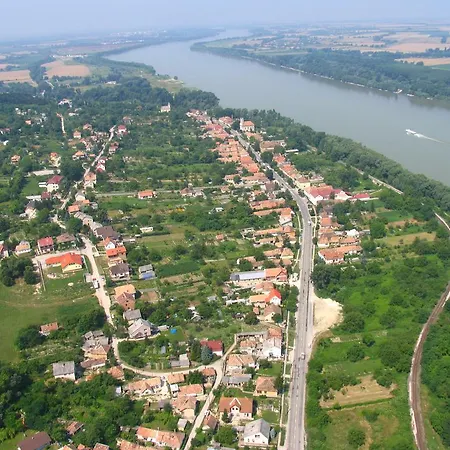 Apartman Paraszthaz Dunaalmás